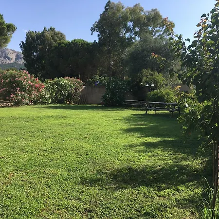 Les Muriers شقة *