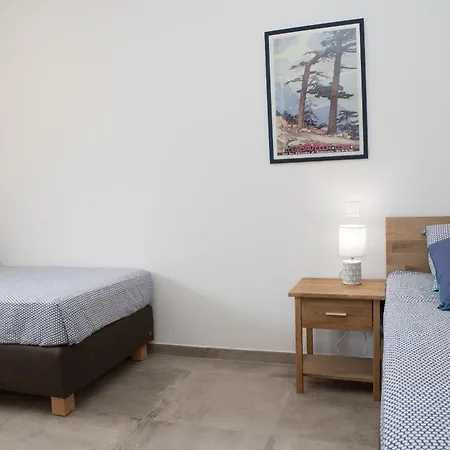 Les Muriers Apartman