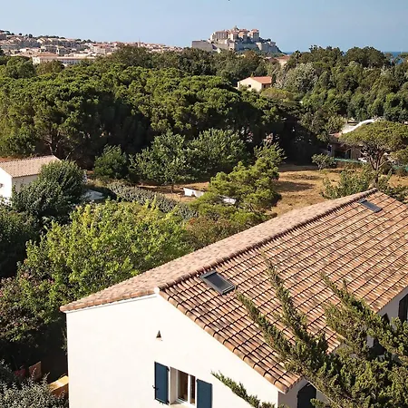 Les Muriers شقة *