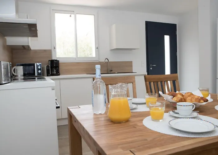 Les Muriers Apartman