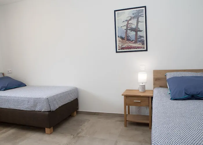 Les Muriers Apartman