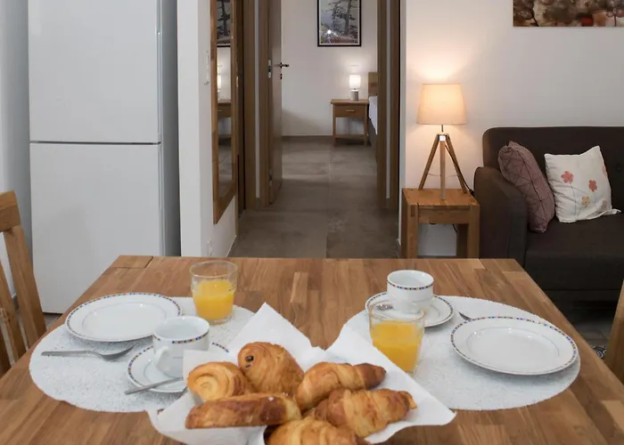 Les Muriers 卡尔维