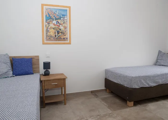 Les Muriers 卡尔维